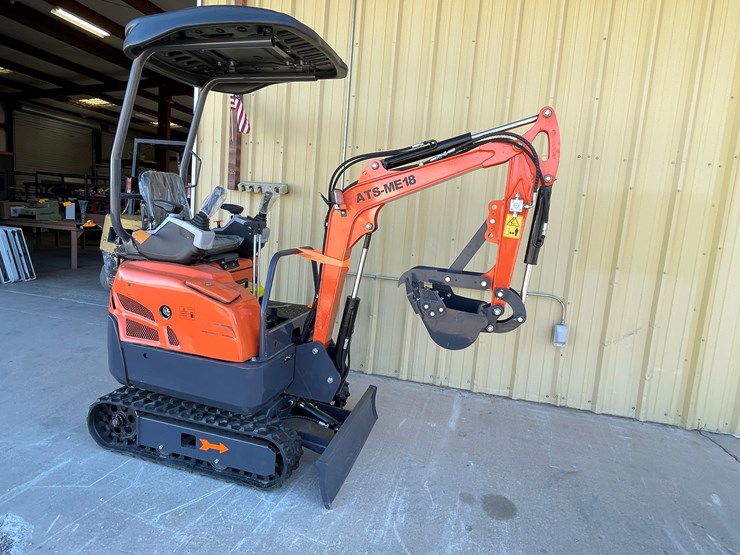 #236-•-mini-excavator-image-30