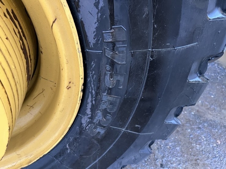 2011-caterpillar-it14g-wheel-loader-image-17