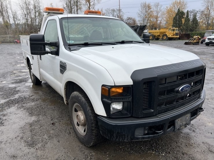 2008-ford-f250-xl-image-2