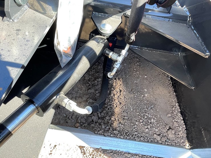 #221-•-6-way-dozer-blade-image-14