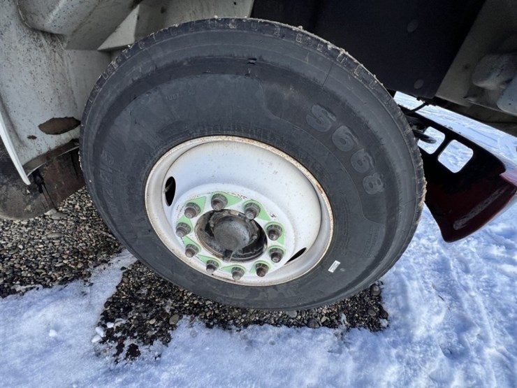 1996-international-4700-image-11