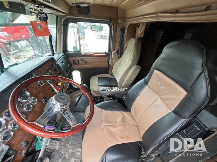 1999-peterbilt-379-image-42