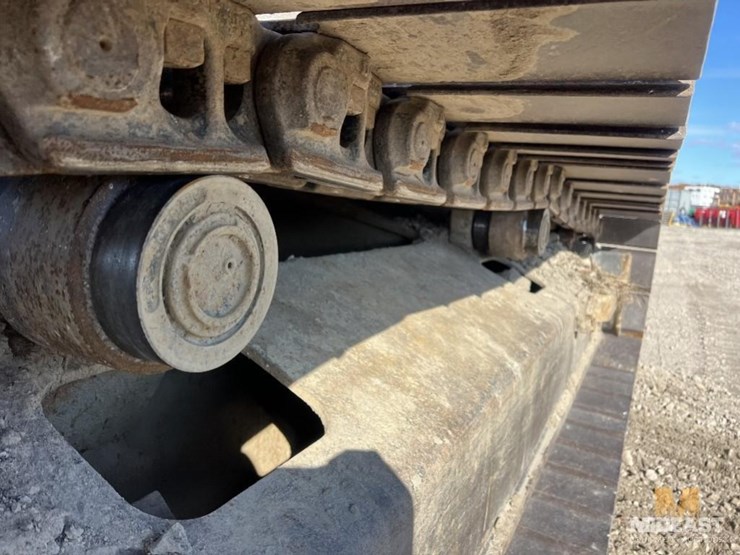 2016-deere-380g-xx00135-image-12