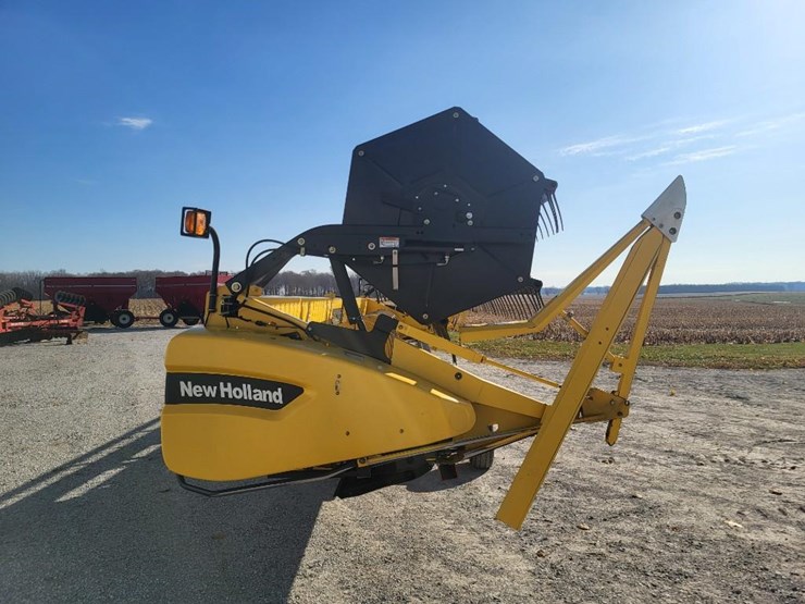 new-holland-74c-image-6