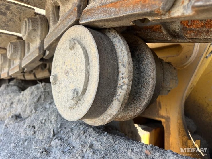 2012-deere-850k-wlt-image-28