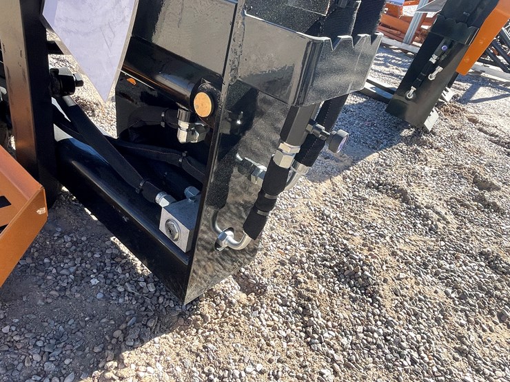 #209-•-pallet-fork-hydraulic-adjustable-image-4