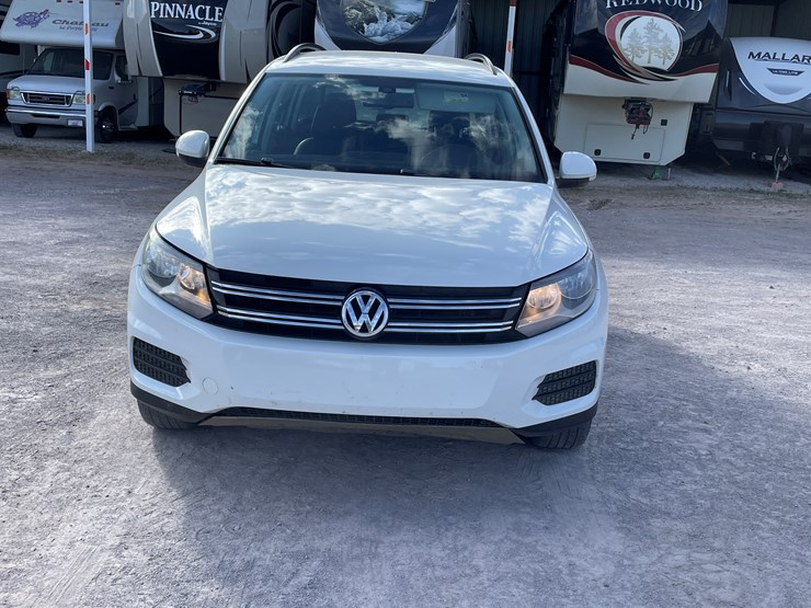 #3-•-volkswagen-tiguan-(nm-title-in-delay)-image-2