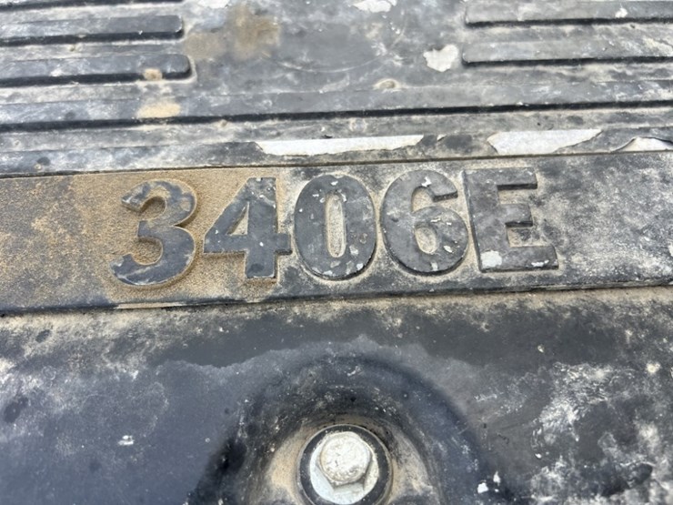 1998-peterbilt-379-image-11