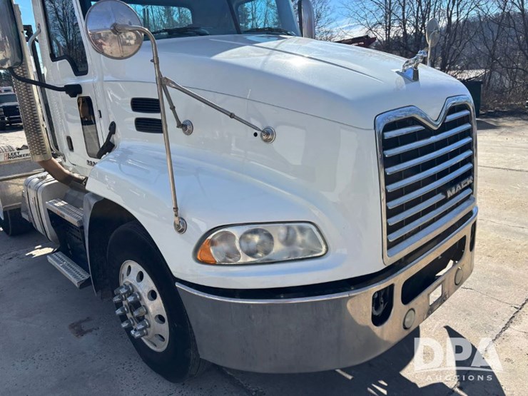 2018-mack-cxu613-truck-(gp12152)-image-48