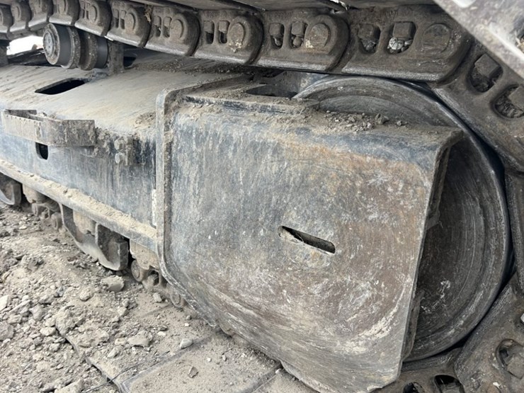 deere-345g-lc-image-17