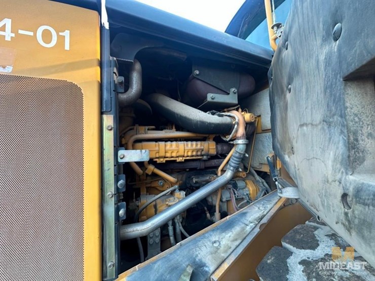 2012-deere-724k-image-22