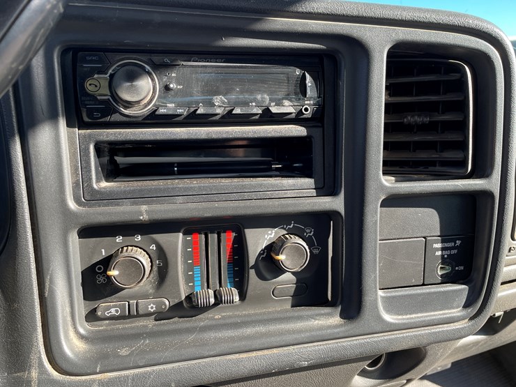 2007-chevrolet-silverado-2500-image-76