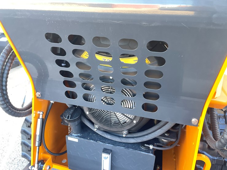 #226-•-mini-skid-steer-loader-image-20