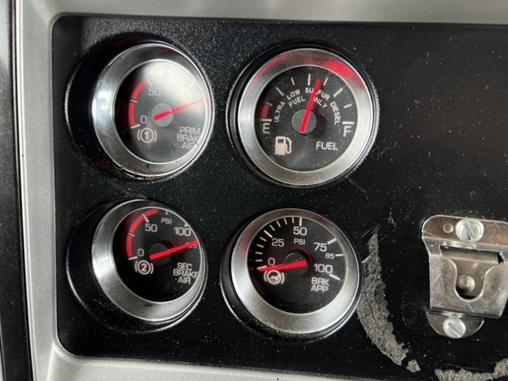 kenworth-t800-image-31