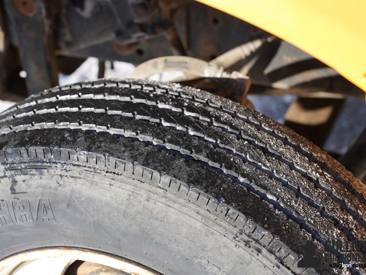 1998-international-4700-image-15