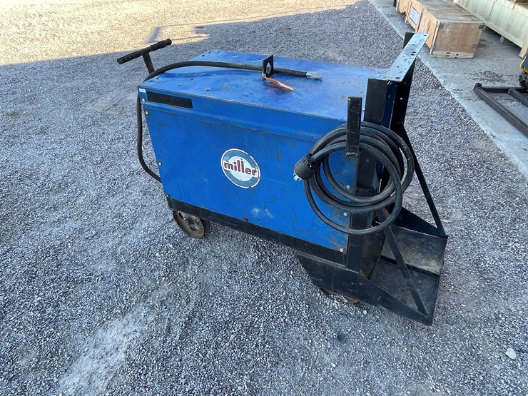 #125-•-3-phase-miller-welder-power-supply-image-20