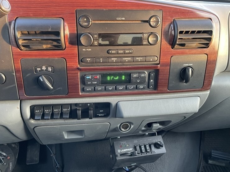 2006-ford-f350-image-22