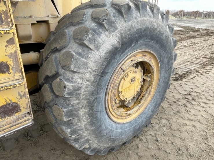 1979-caterpillar-966c-image-13