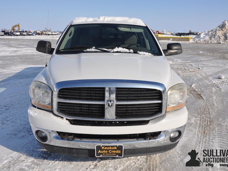 dodge-ram-2500-image-2