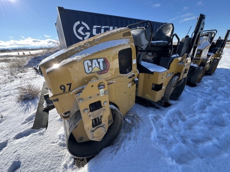 caterpillar-cb4.0-image-1