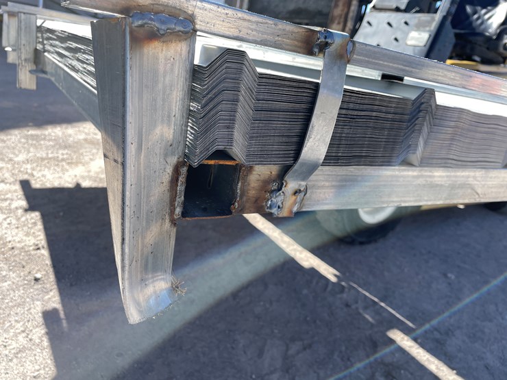 #352-•-galvalume-corrugated-steel-panel-image-15