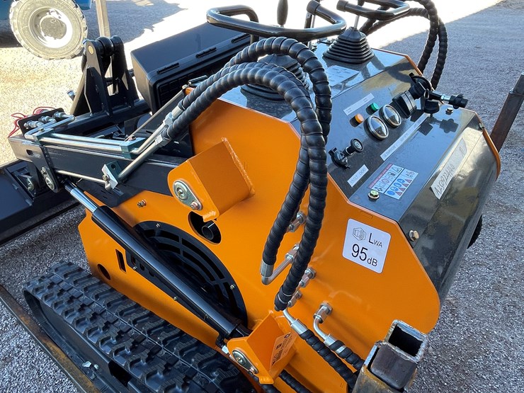 #225-•-mini-skid-steer-loader-image-10