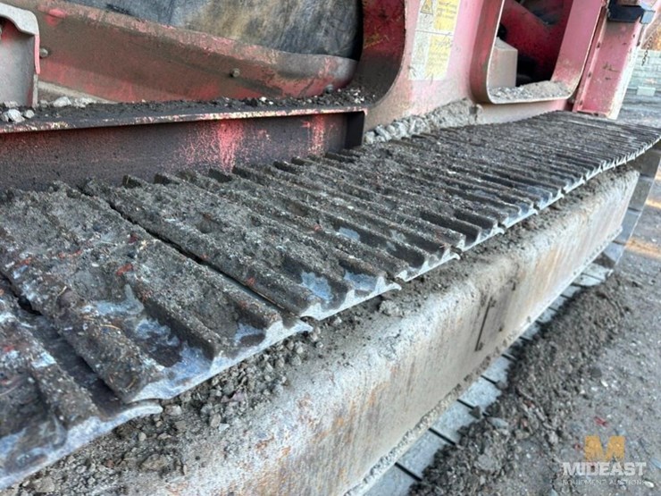 2010-sandvik-qj340-image-16