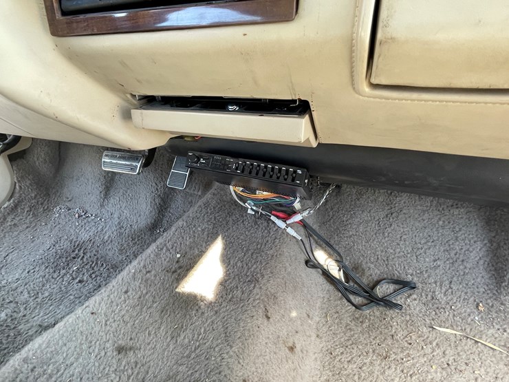 #7-•-cadillac-deville-(nm-title-in-delay)-image-91