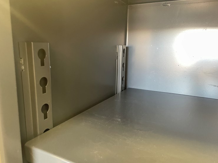 #271-•-stronghold-industrial-metal-cabinet-image-21