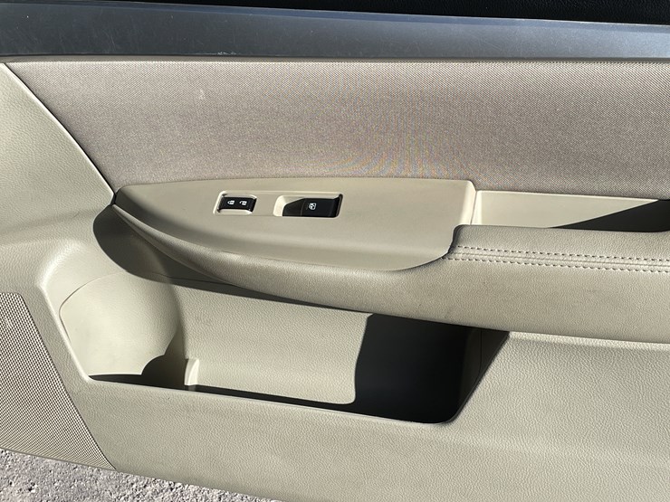 #8-•-2014-subaru-legacy-wagon-(nm-title-in-delay)-image-49