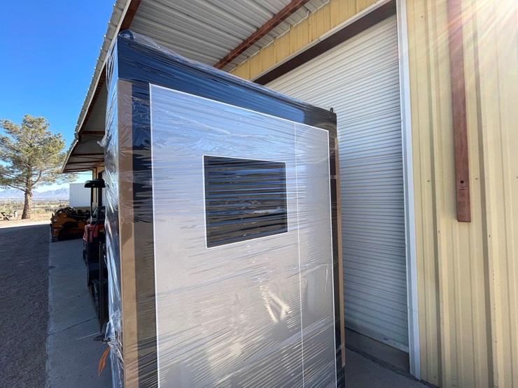 #350-•-portable-restroom-image-15