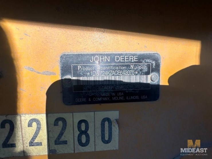 2012-deere-724k-image-31