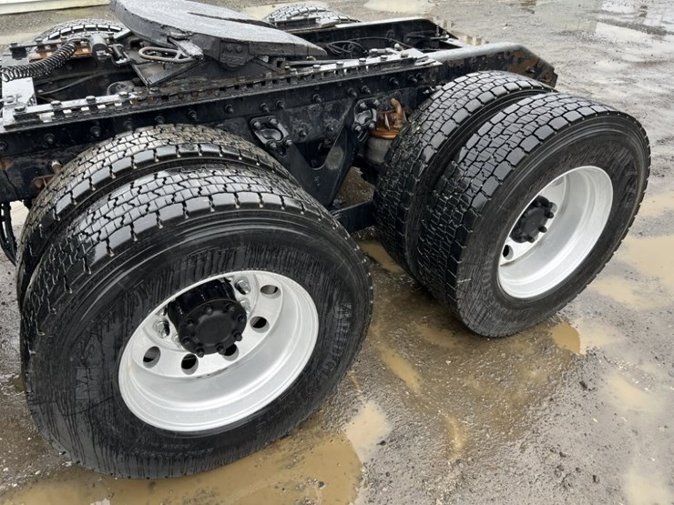 kenworth-t800-image-13