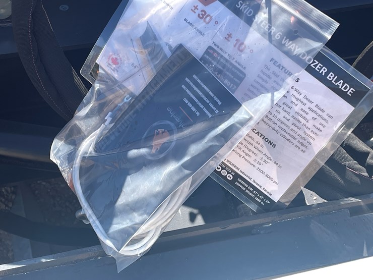 #222-•-6-way-dozer-blade-image-12