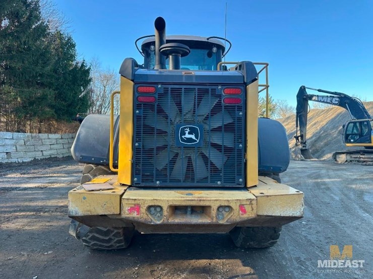 2012-deere-724k-image-7