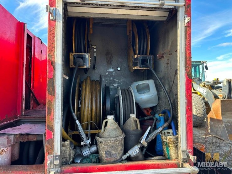 2006-peterbilt-fuel-truck-xx75502-image-12