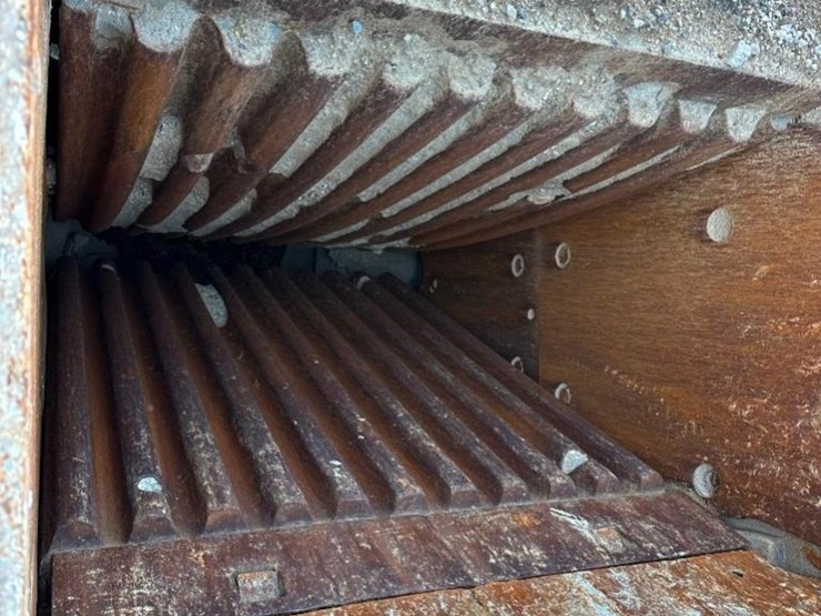 2010-sandvik-qj340-image-23