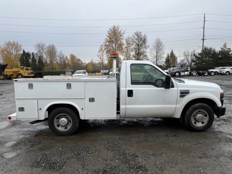 2008-ford-f250-xl-image-3