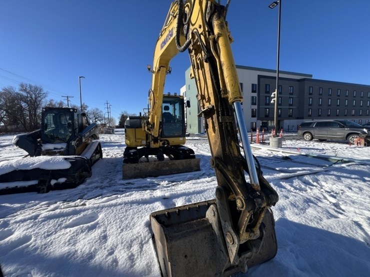 komatsu-pc88mr-11-image-7