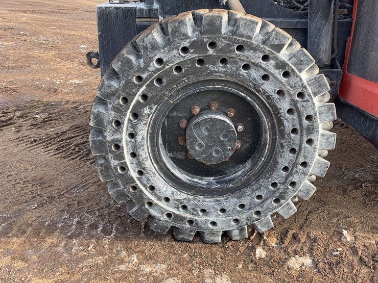 2015-jlg-g10-55a-image-12