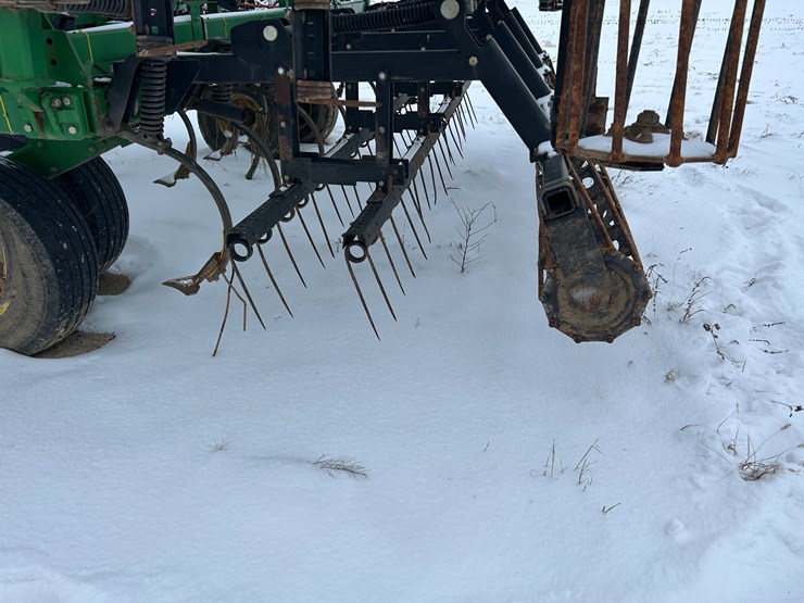 john-deere-2210-image-5