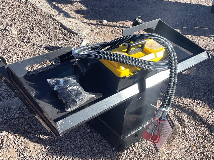 #213-•-skid-steer-post-driver-image-10