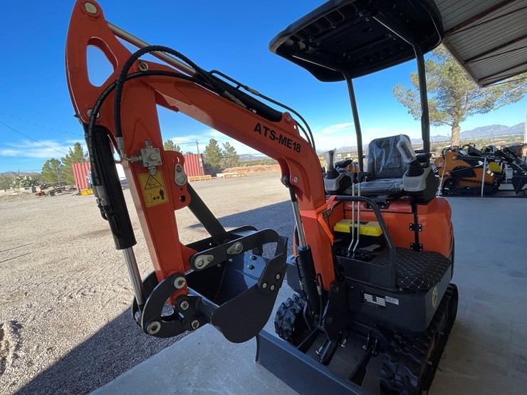 #236-•-mini-excavator-image-13