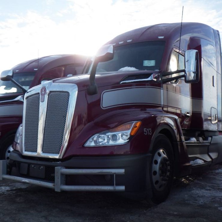 2023 KENWORTH T680