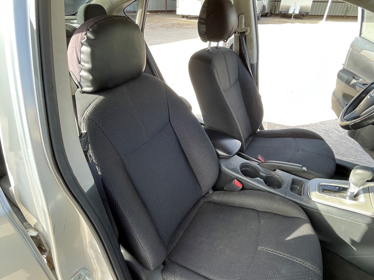 #4-•-2013-nissan-sentra-(has-nm-title)-image-94