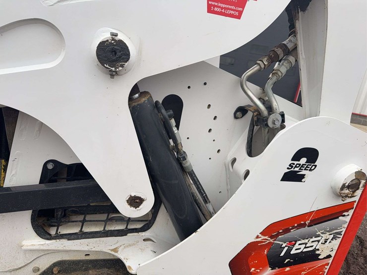 2024-bobcat-t650-image-35