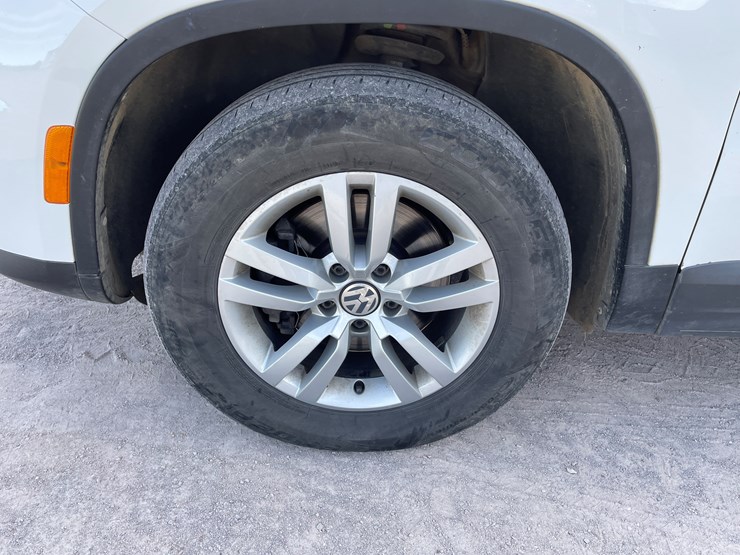 #3-•-volkswagen-tiguan-(nm-title-in-delay)-image-11