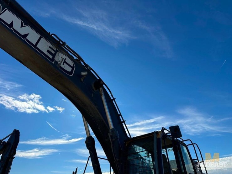 2015-deere-470g-lc-image-12