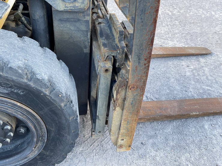 #15-•-2015-cat-forklift-image-37