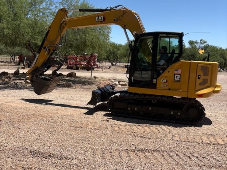 2022-caterpillar-307.5-image-2